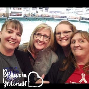 Meet your Posher, Bobbie